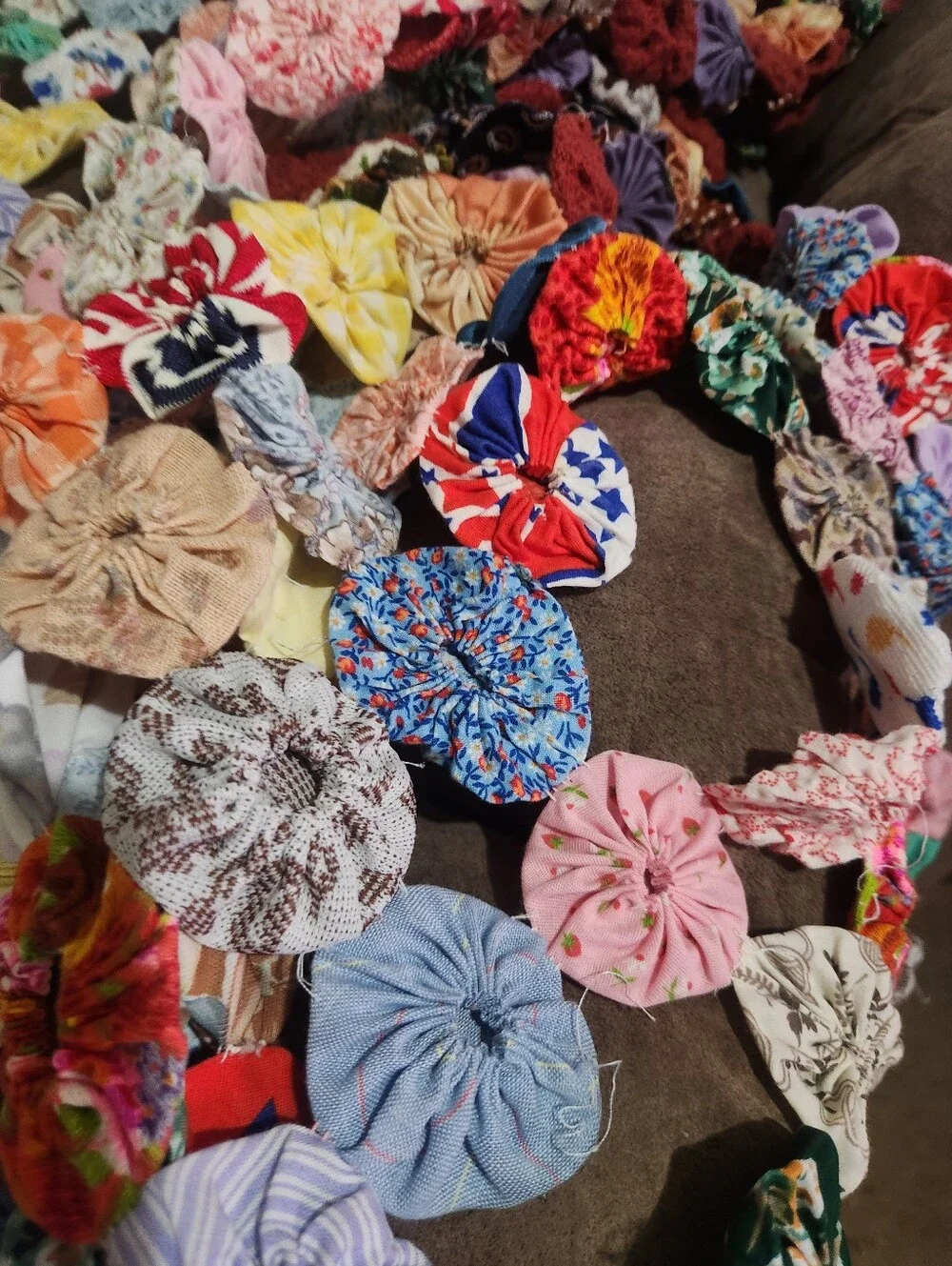Vintage Handmade Yo Yo Quilt MultiColor Cotton Patchwork Pinwheel 120x70 PlsRead